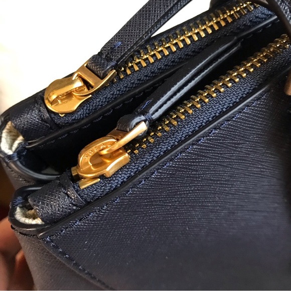 🥰 Tory Burch EMERSON LARGE DOUBLE ZIP TOTE Navy - Picture 9 of 14